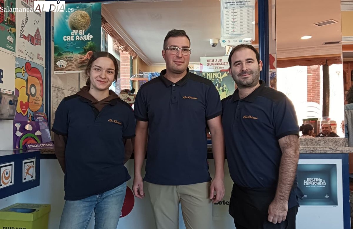 La suerte llama a la puerta de esta cafetería en Villares: Habíamos dado más premios pero ninguno como este