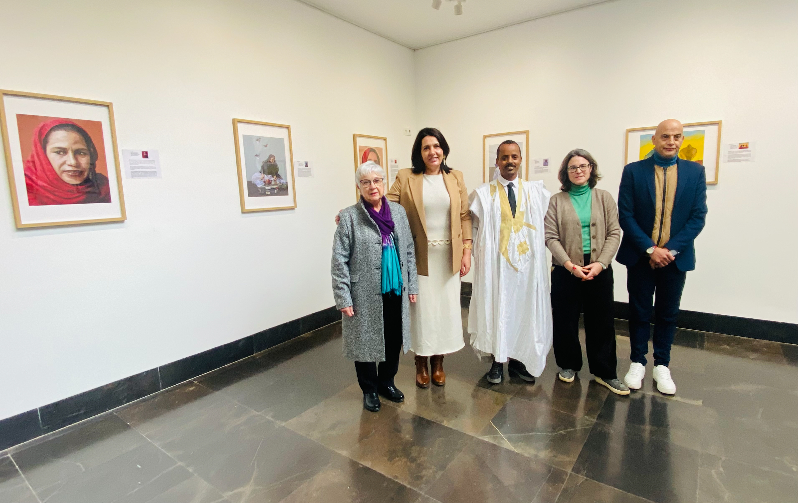 La resistencia del pueblo saharaui se hace arte en Santa Marta con la obra de Aawah Walad