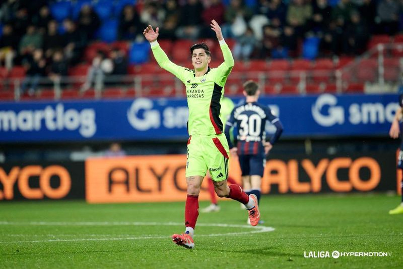 Primer gol de Adrián Hernández Pica en la LaLiga Hypermotion