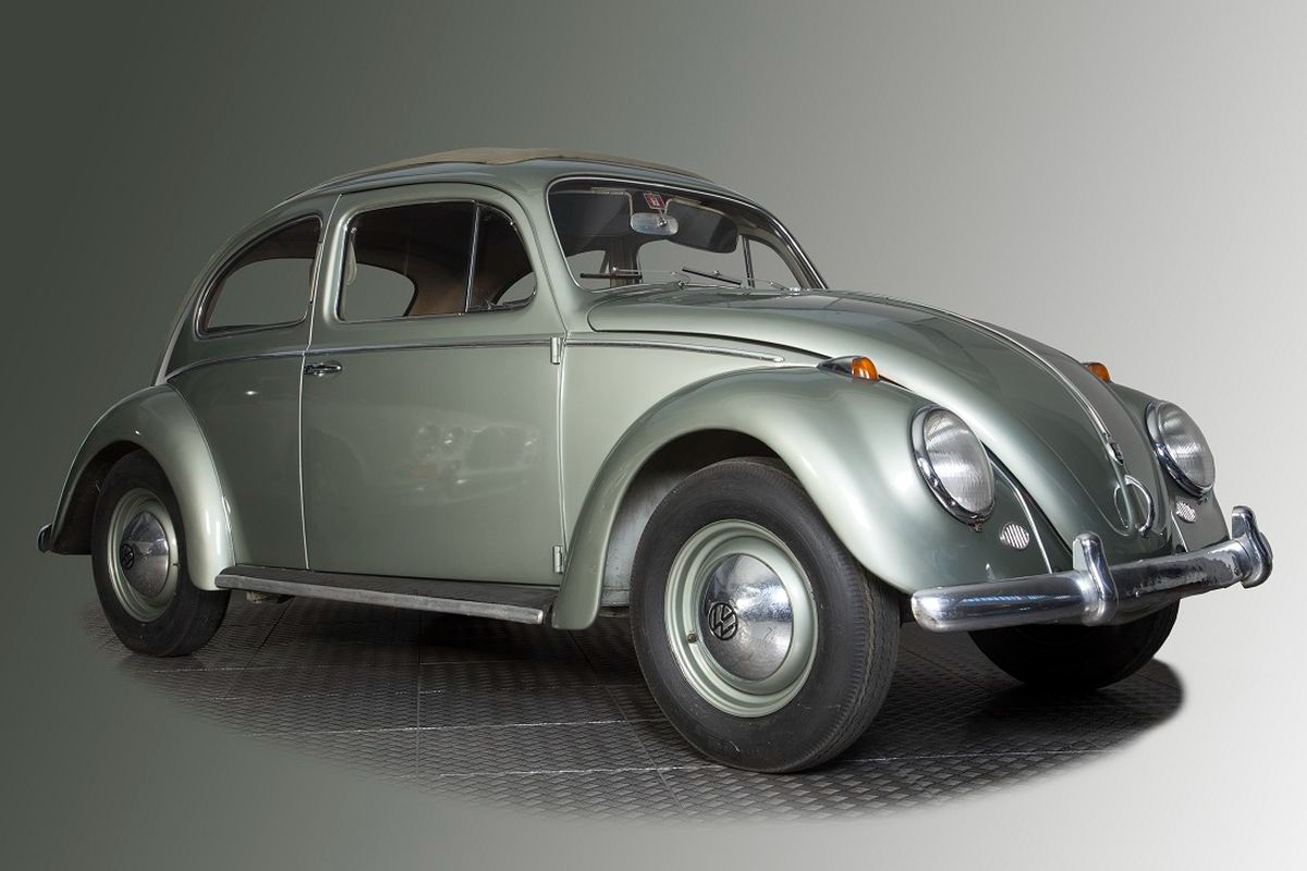 El Volkswagen Escarabajo de 1957, pieza del mes de enero en el Museo de Historia de la Automoción de Salamanca 