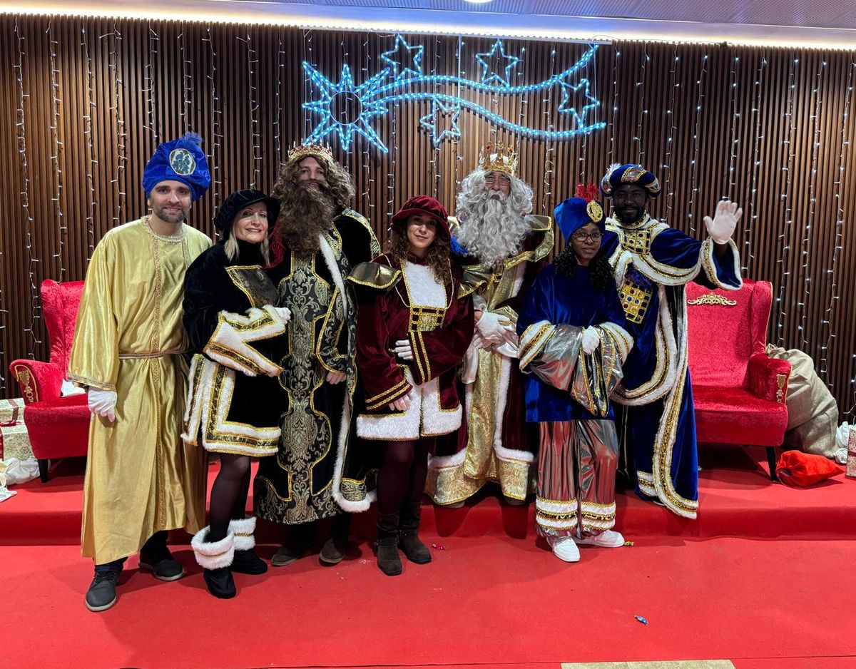 La visita más especial de los Reyes Magos: sonrisas e ilusión en el Hospital de Salamanca