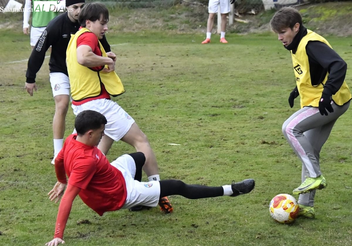 El Salamanca UDS pasa página y prepara su visita a Ourense para afianzarse en la zona alta de la tabla