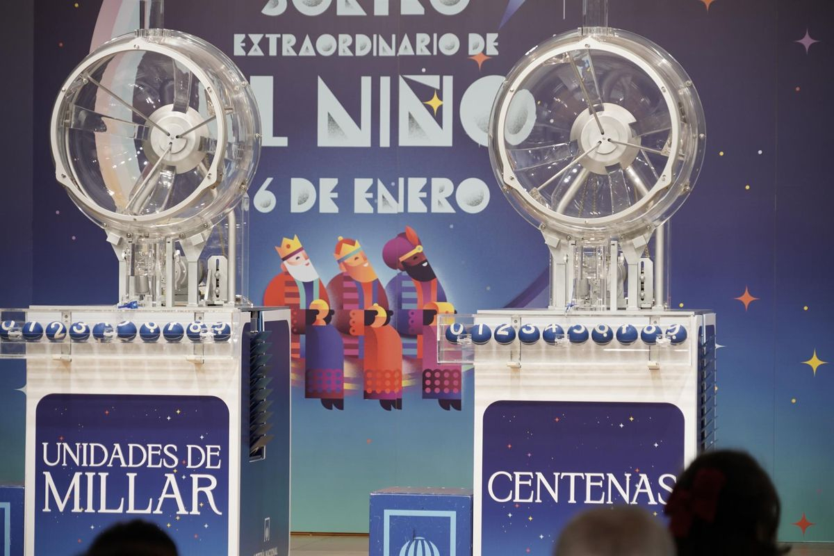 El primer premio de El Niño, el 06.703, toca en Salamanca y Villares de la Reina