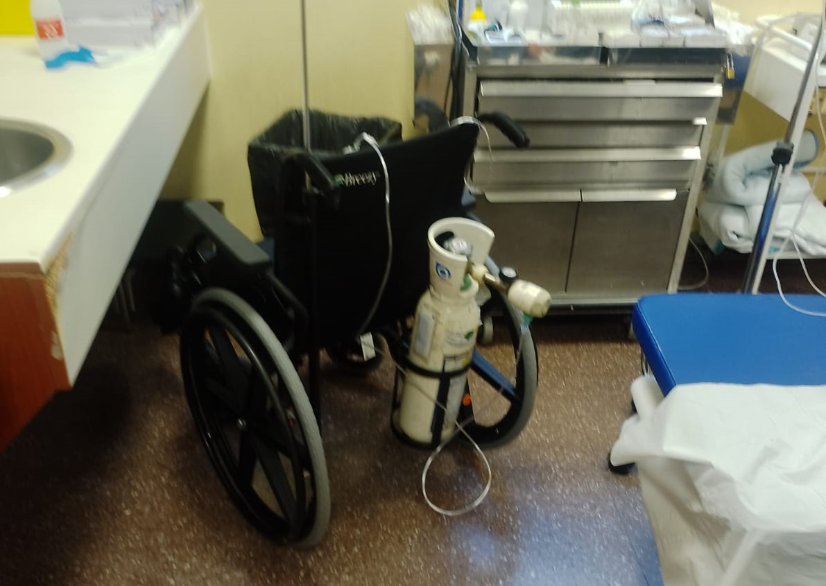 Pacientes reclaman más sillas de ruedas con soporte de oxígeno en el Centro de Especialidades de Ciudad Rodrigo