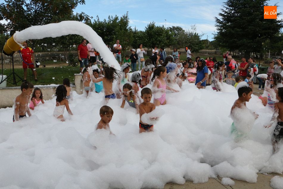 La fiesta de la espuma fue una de las atracciones más exitosas de la tarde