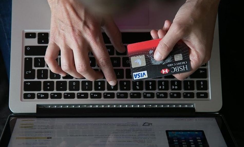 Los jóvenes entre 18 y 22 años son los que más dinero destinan a las compras online