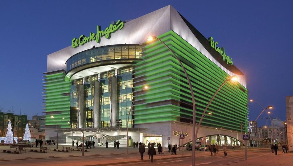 El Corte Inglés asume el compromiso general de reducción de las emisiones de carbono procedente de sus productos, servicios y procesos, la disminución del consumo energético y el aumento del uso de fuentes renovables