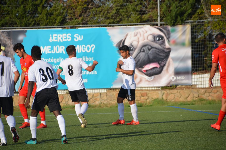 Martín Galván celebra un gol en el San Casto