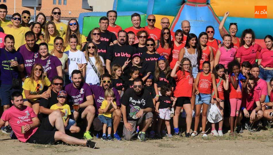 Las peñas juegan un papel fundamental en las fiestas de Castellanos de Moriscos