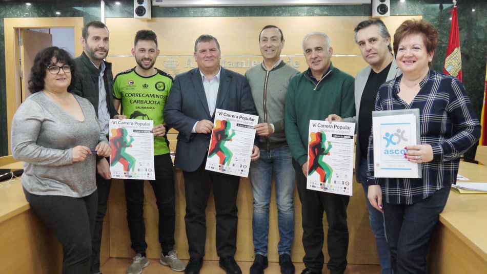 Presentación VI Carrera Popular en el Ayuntamiento de Carbajosa