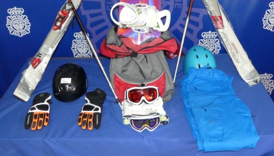 Efectos recuperados por la Policía Nacional en esta operación