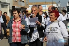 Foto 3 - Nueva protesta de los vecinos de la zona de Brincones contra la reducción de médicos