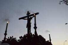 Foto 5 - Al caer la noche, palomas de amor y paz surcan el cielo de Salamanca