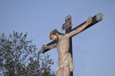 Foto 3 - Al caer la noche, palomas de amor y paz surcan el cielo de Salamanca