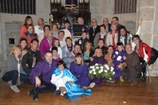 El homenajeado Antonio Álvarez María, junto a su familia | Foto Mondrián