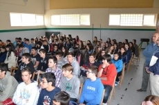 Alumnos en la charla de la Universidad Pontificia | Foto Mondrián