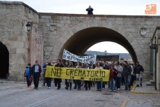 Manifestación Anticrematorio | Foto Mondrián