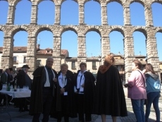 Foto 3 - Los Amigos de la Capa, invitados de honor a la matanza tradicional de Segovia 