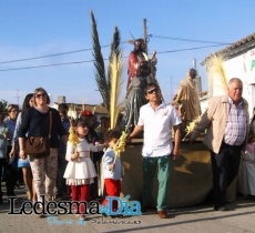 Foto 6 - Devoción y palmas para acompañar a La Borriquilla