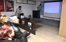 El PSOE plantea un debate sobre educación a partir de un documental