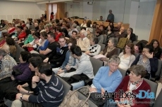 El grupo El Candil pone fin al Certamen de Teatro con un nuevo lleno para presenciar ‘El precio’
