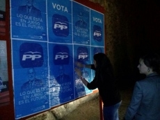 Foto 5 - Nuevas Generaciones repone los carteles electorales del PP