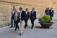 Foto 4 - El PP cierra la campaña haciendo piña con políticos portugueses