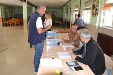 Foto 5 - Normalidad en la mañana electoral salvo por un pequeño incidente en Villar de Ciervo