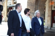 Javier Nart y Juan Carlos Girauta, paseo de precampa&ntilde;a por Salamanca