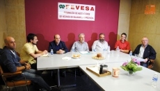 Seis colectivos se unen para reclamar el acceso al Hospital por el vial del río