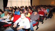 Isabel Vázquez muestra la influencia de las series televisivas en la percepción social del Derecho