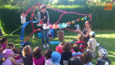 Uno de los juegos de la I Feria del Ocio, organizada por el Centro Infantil Los Rosales