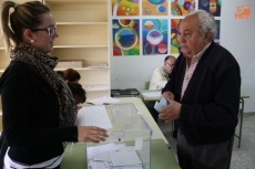 El Partido Popular dobla los votos del PSOE con la irrupci&oacute;n de 'Podemos'
