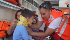 Foto 4 - Cruz Roja explica a los más pequeños los riesgos del verano