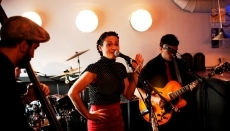 Radio Lulú, Dave Dagomsa & The Sexy Axilas y El Cencerro Eléctrico actúan en el Carmen Bar