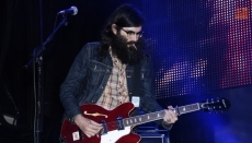 Escaso público en el concierto de Ángel Stanich en la Plaza Mayor