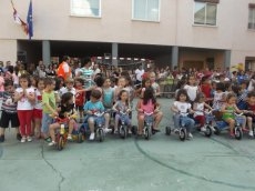 El colegio Francisco de Vitoria despide el curso con una gran fiesta comunitaria