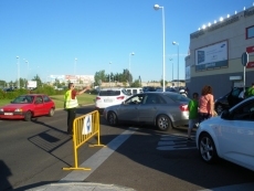 Las primeras rebajas provocan retenciones en la ciudad