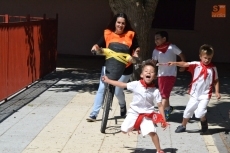 Foto 4 - Los niños de Conciliamos corren los Sanfermines