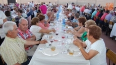 Foto 3 - Cerca de 700 jubilados disfrutan de la III Fiesta Anual de la Unión Comarcal de Mayores Sierra de...