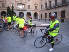 Foto 3 - El Club Amigos de la Bici propone rutas nocturnas semanales