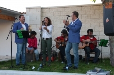 Foto 5 - ‘El Quijote’ inaugura sus jardines con la música de ‘Los Chupaligas’ 