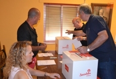 Foto 3 - Alta participación en las primarias para elegir al nuevo líder del PSOE