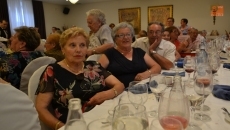 Foto 5 - La Asociación San Miguel celebra su encuentro anual junto a cientos de mayores