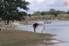 Foto 4 - El Club Bajo-Tormes celebra una jornada de pesca en el embalse de Almendra