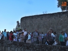 Foto 3 - Multitudinaria procesión para escoltar a la Virgen del Carmen hasta su ermita
