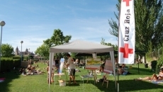 Cruz Roja despliega su campaña 'Quiérete mucho este verano' 