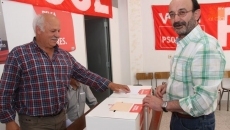 Jesús Sánchez, votando en Vitigudino. Foto: Miguel Corral