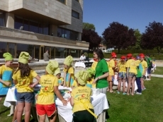 Los &ldquo;minichefs&rdquo; afrontan el reto de cocinar a las &oacute;rdenes del Chef del Parador de Salamanca