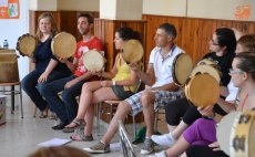 Ritmos valencianos y gallegos completan la Escuela de Folklore